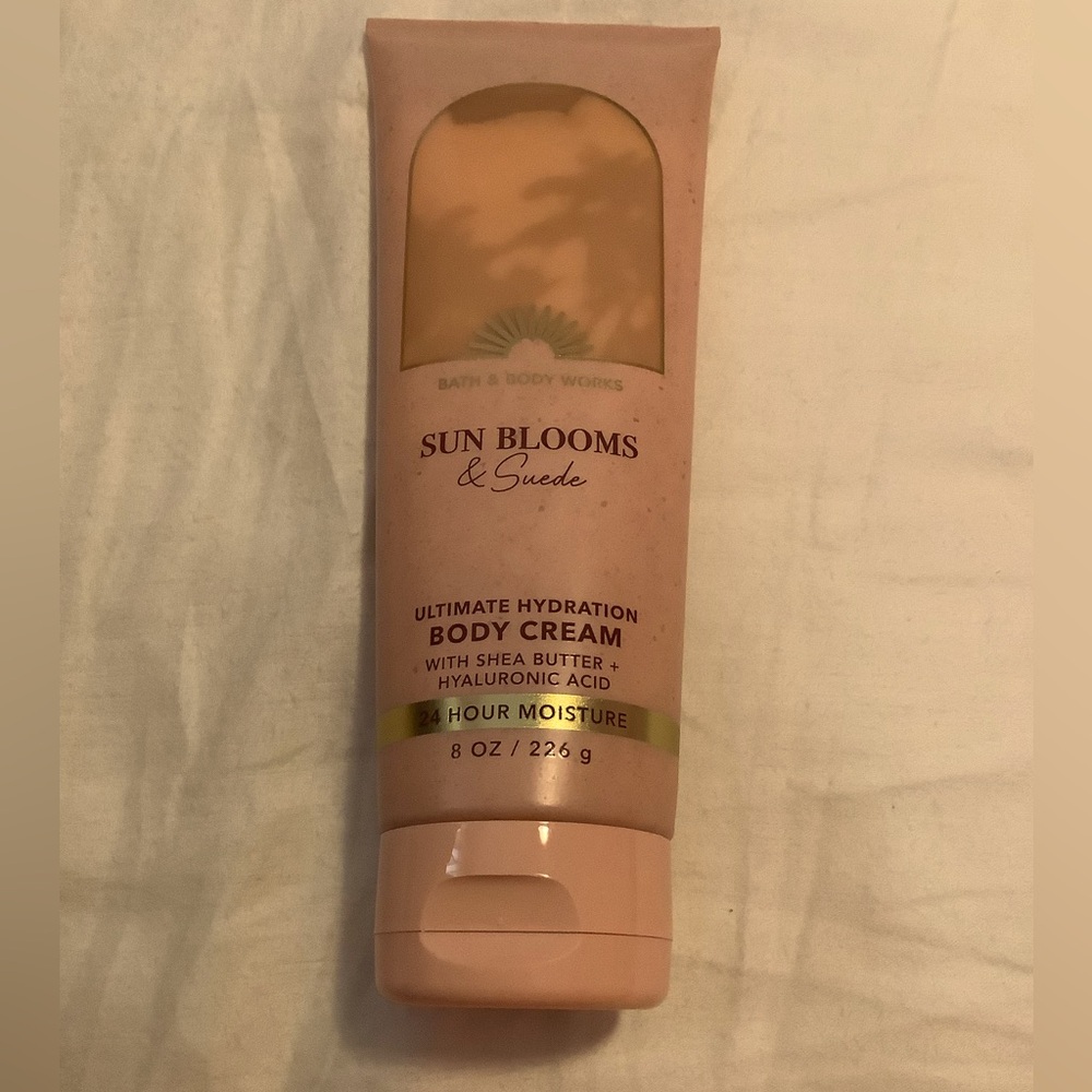 Bath & Body Works Sun Blooms & Suede Body Cream Regular Size New